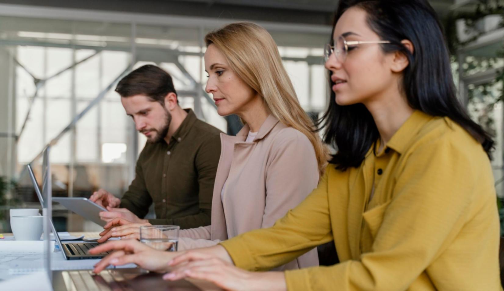 Formation en analyse financière avec graphiques et données